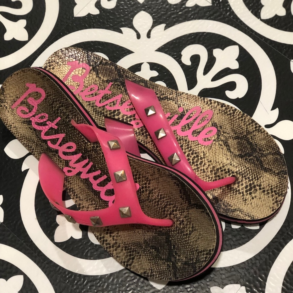 Betsy Johnson Flip Flops